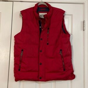 ORVIS ESSEX DUCK DOWN PUFFER VEST. Medium. Red.